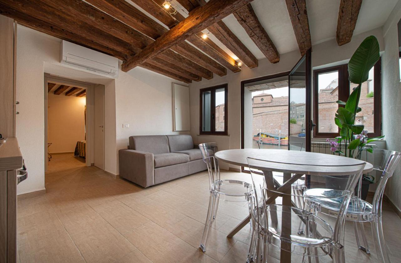 Ca' Leoncino - Canal Front Appartement