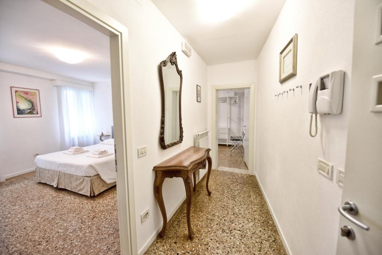 True 2 Bedrooms In The Heart Of Castello Venetië