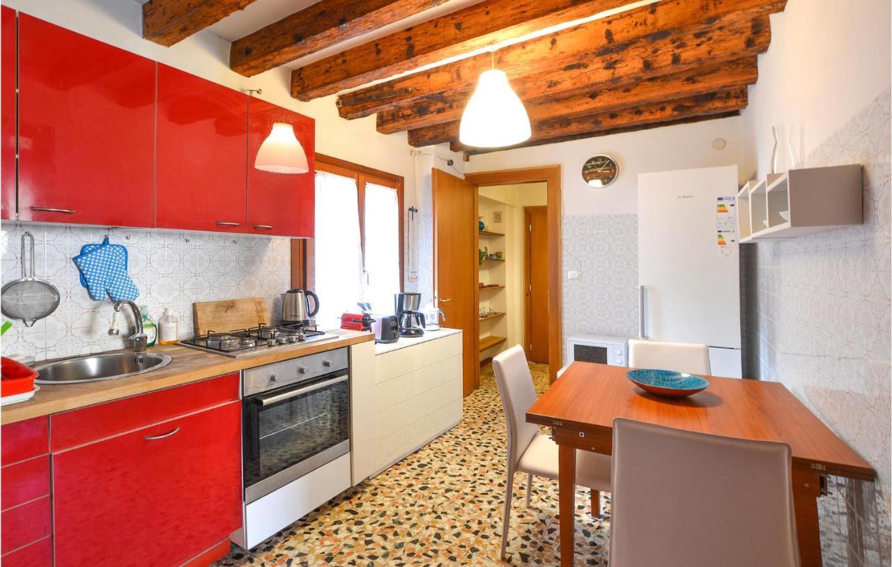 Appartement Lovely In With Wifi