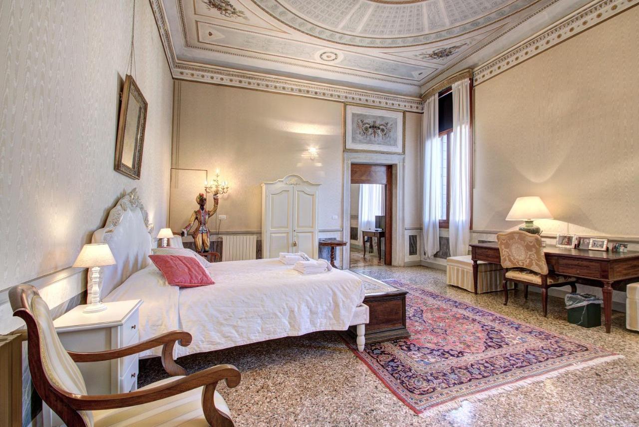 Appartement Doge Stair, Gorgeous - Bbc Grand 2024 Tour Recorded Here! Venetië