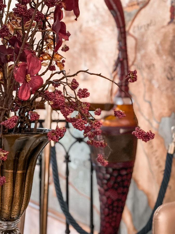 Egò Boutique The Silk Road