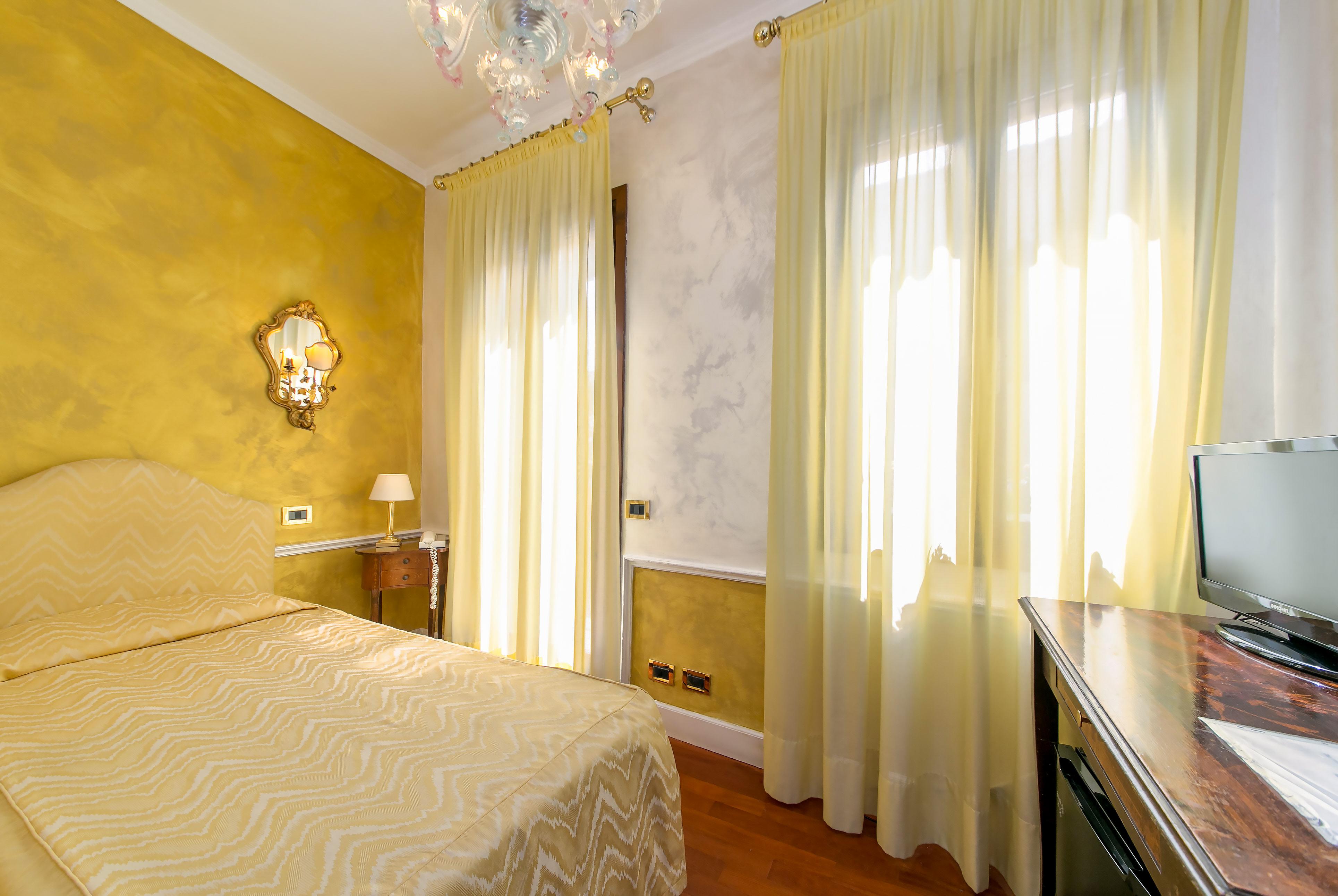 Hotel Pantalon 3*