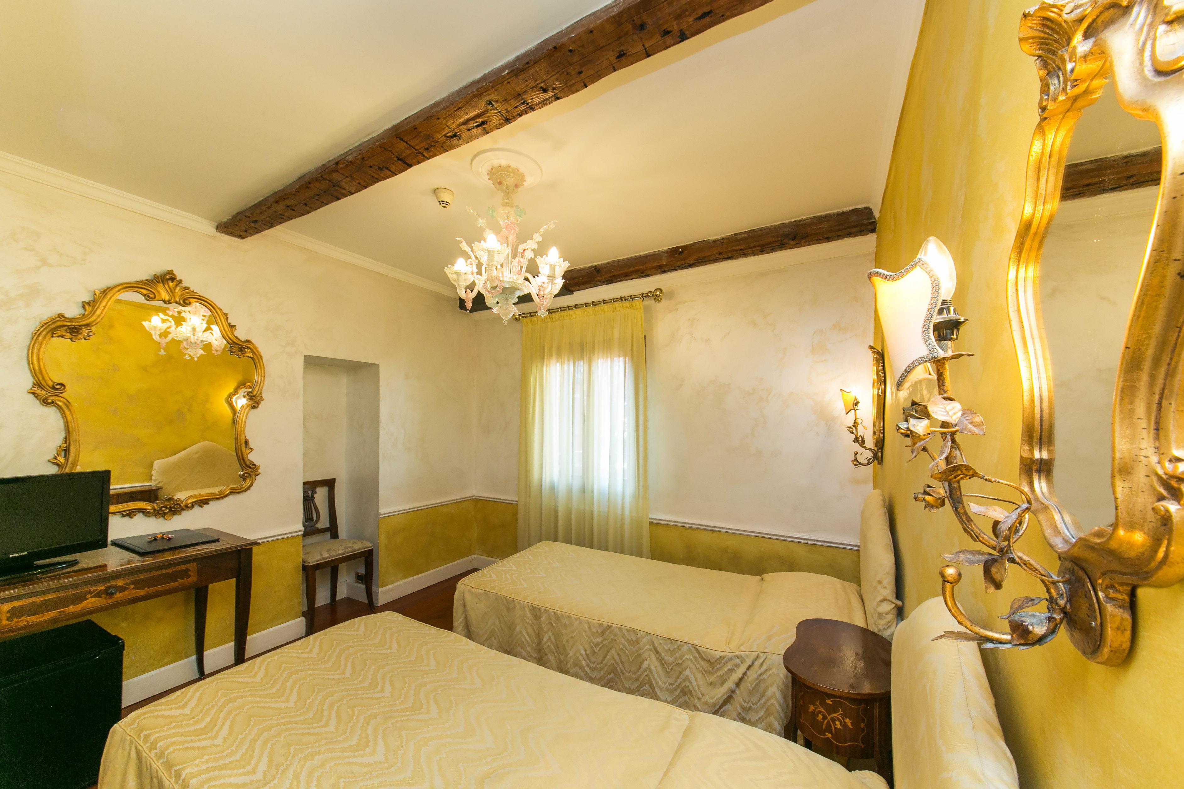 Pantalon Hotel 3*