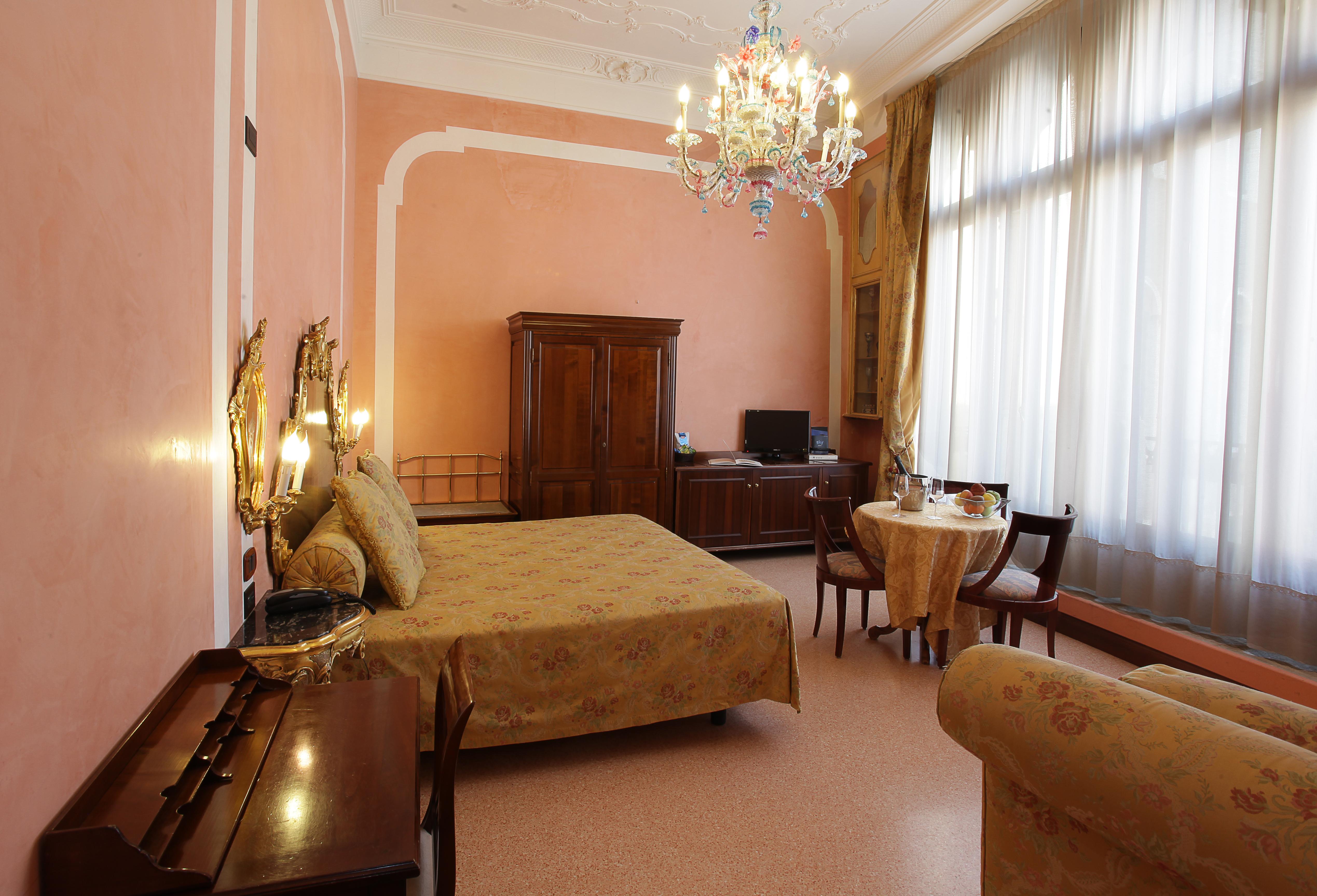 Hotel San Moise Venice