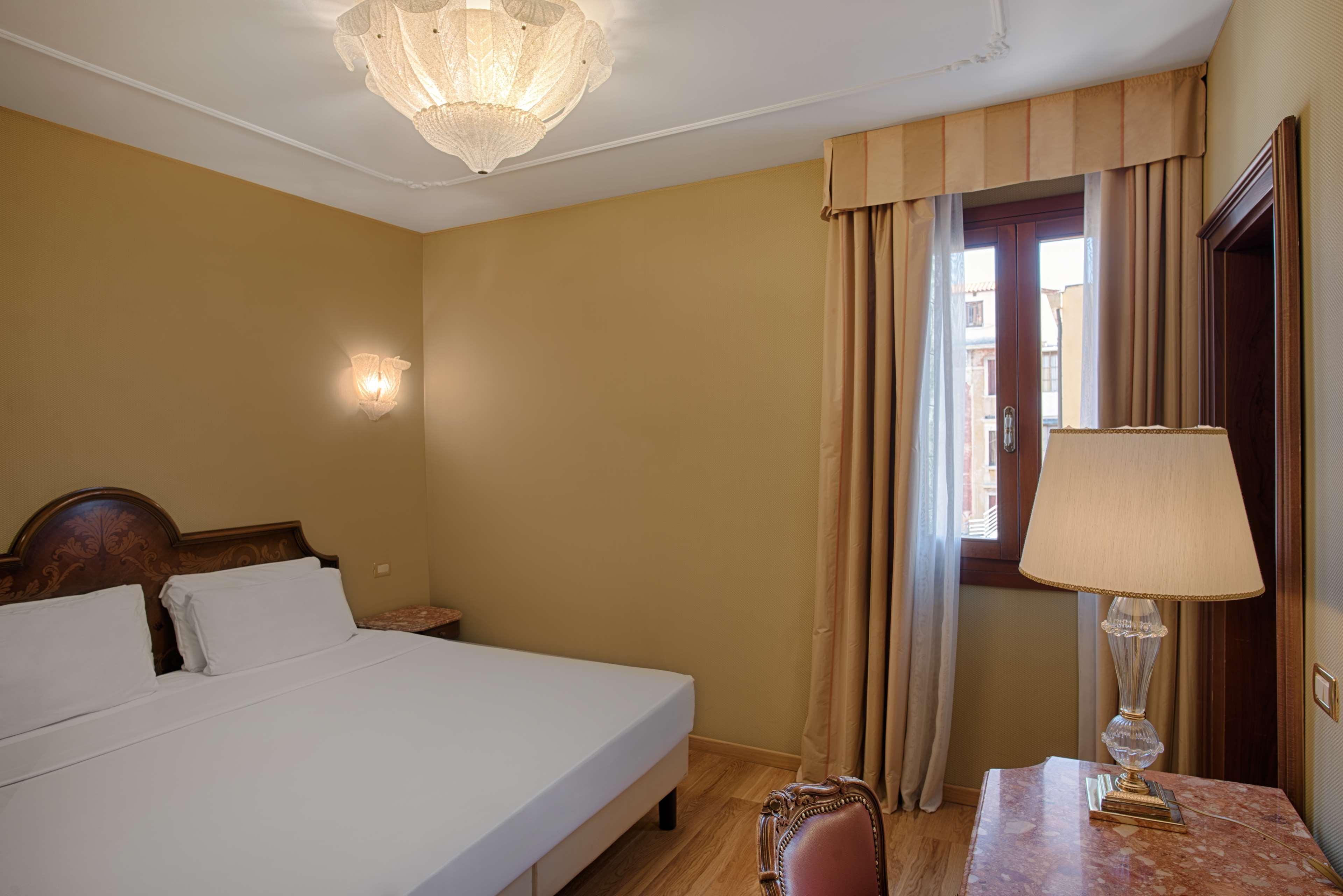 Hotel Nh Santa Lucia Venetië