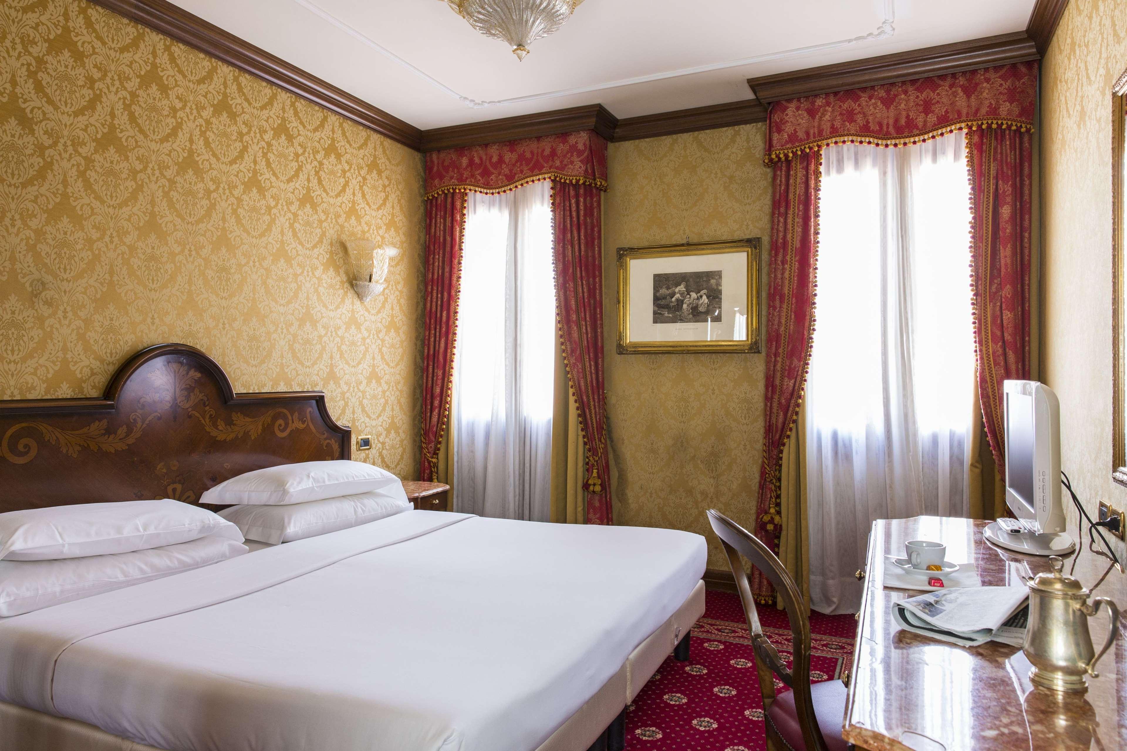 Nh Santa Lucia Hotel Venetië