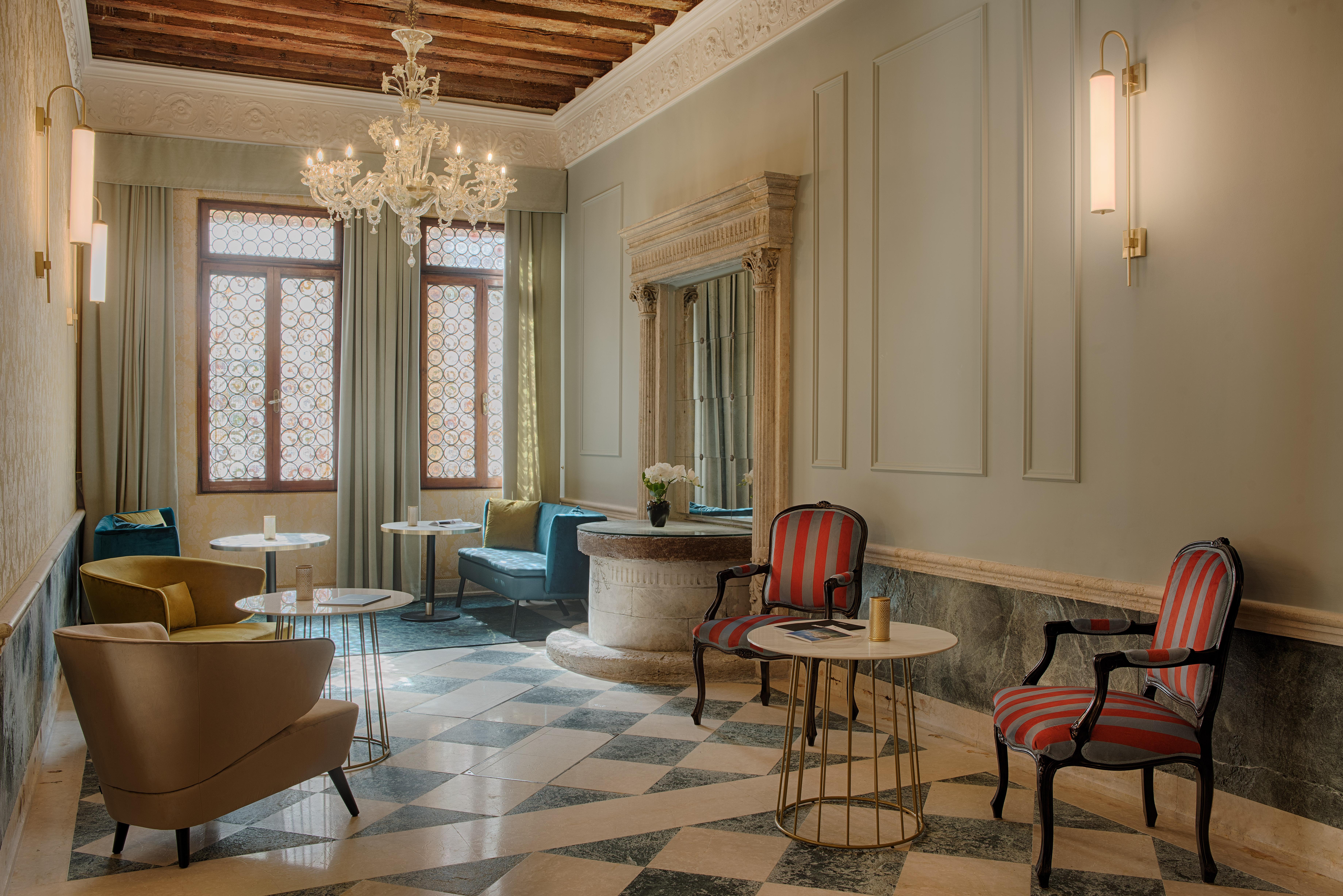 Nh Santa Lucia 4*