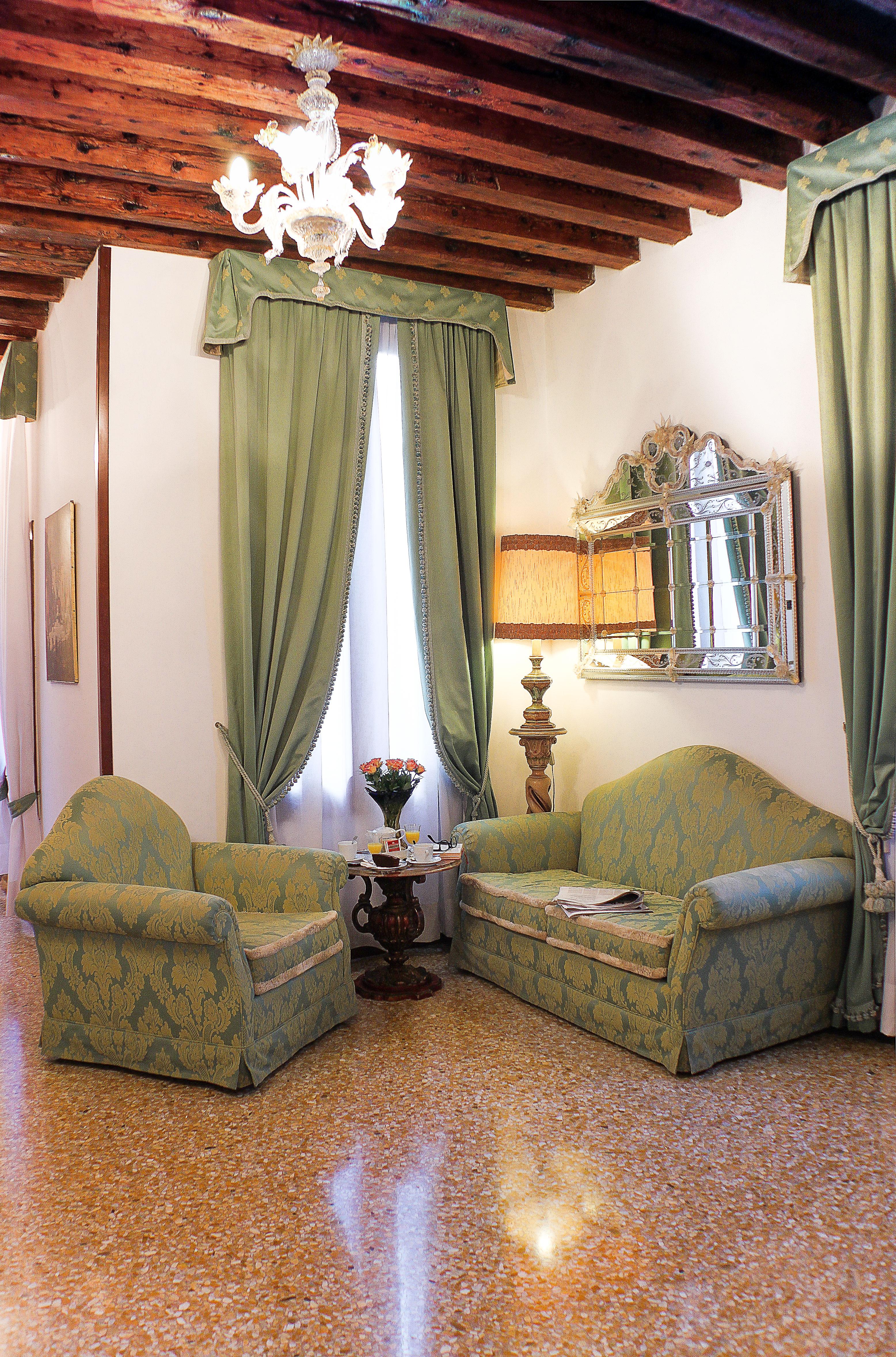 Couette-café Apostoli Palace