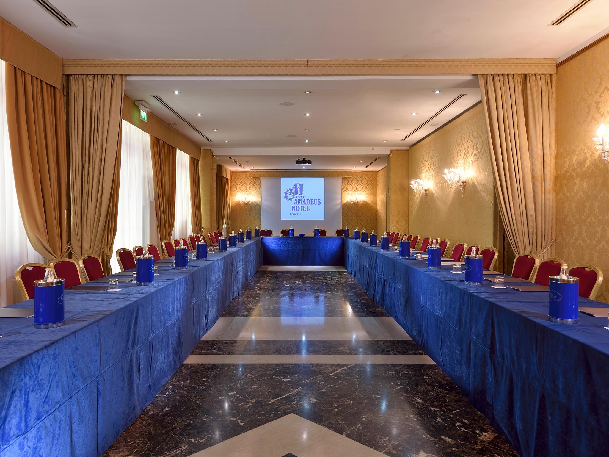Hotel Amadeus