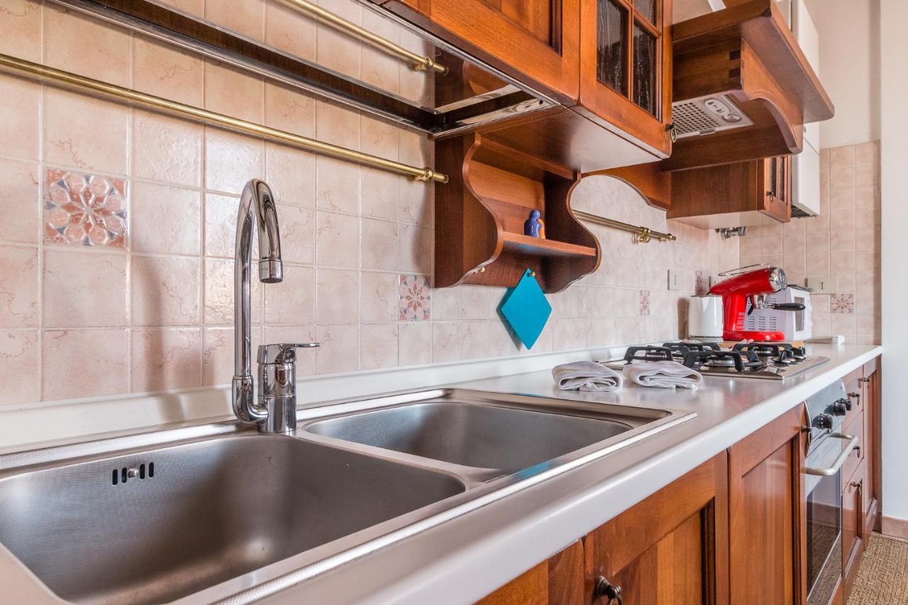 Appartement Colombina House Close To The Train Station