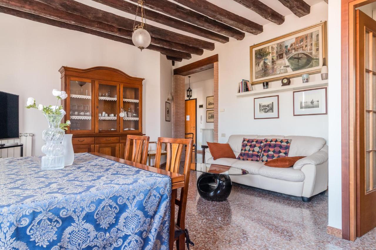 Appartement Colombina House Close To The Train Station *