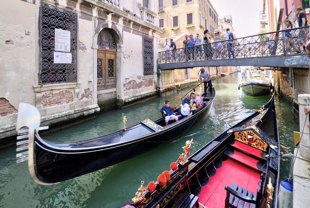 Doge Spiral Stairs * Venise