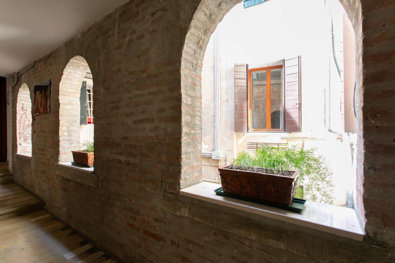 Corte Ca' Petriana * Venise