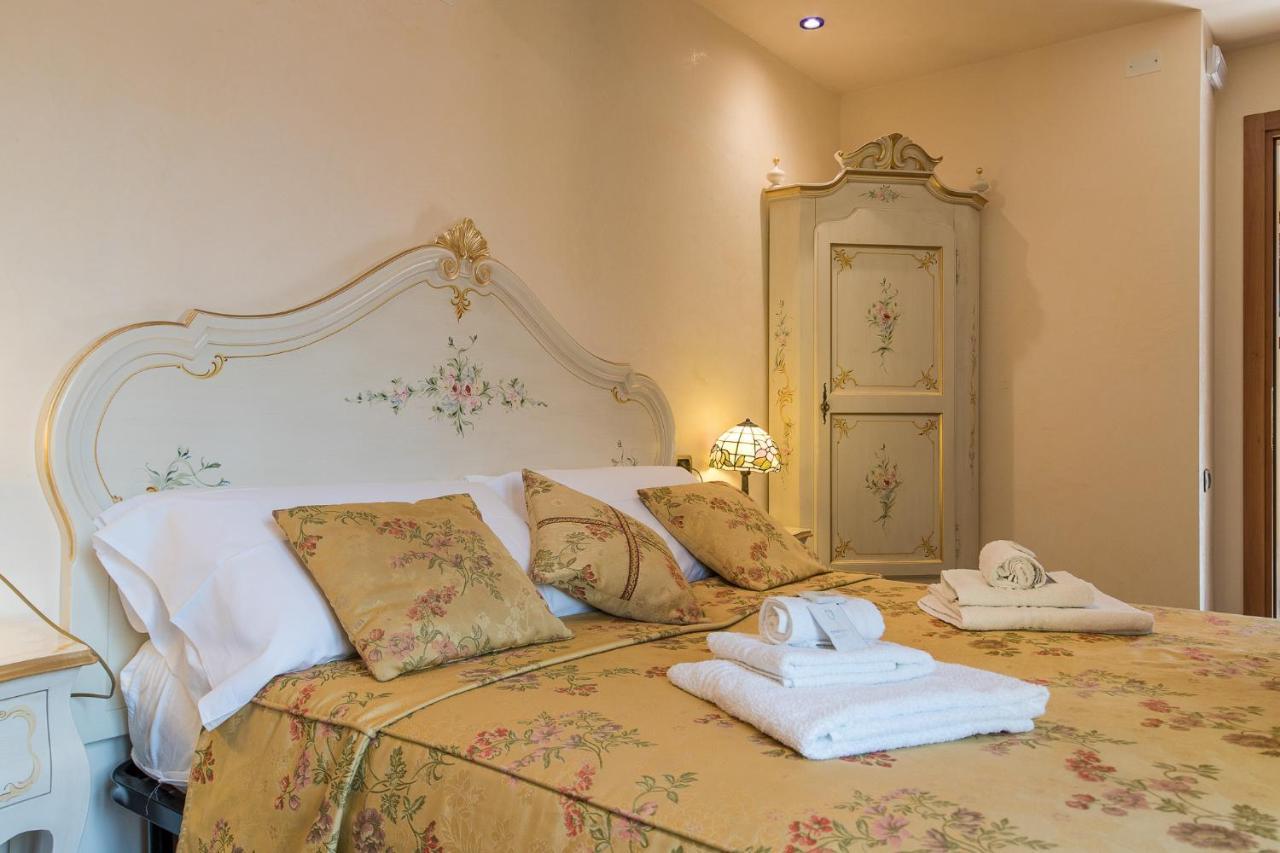 Angeles Bed & Breakfast