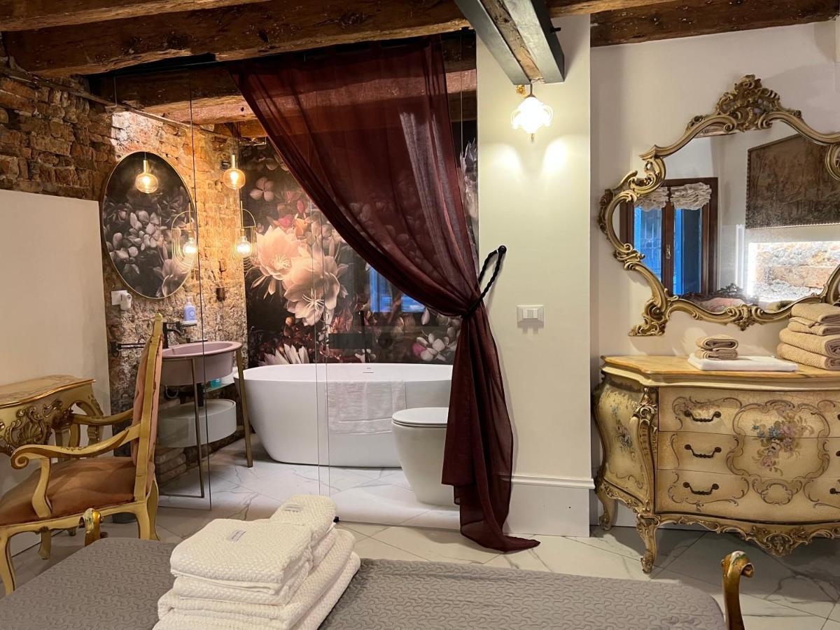 Casa Al Ponte Scudi - 4 Windows On The Canal Apartment Venedig