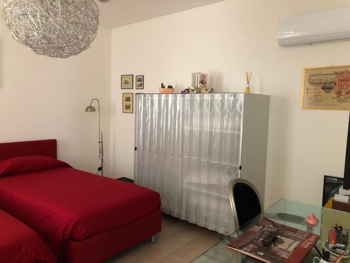 Ghetto Modern Apt For 4, Appartement
