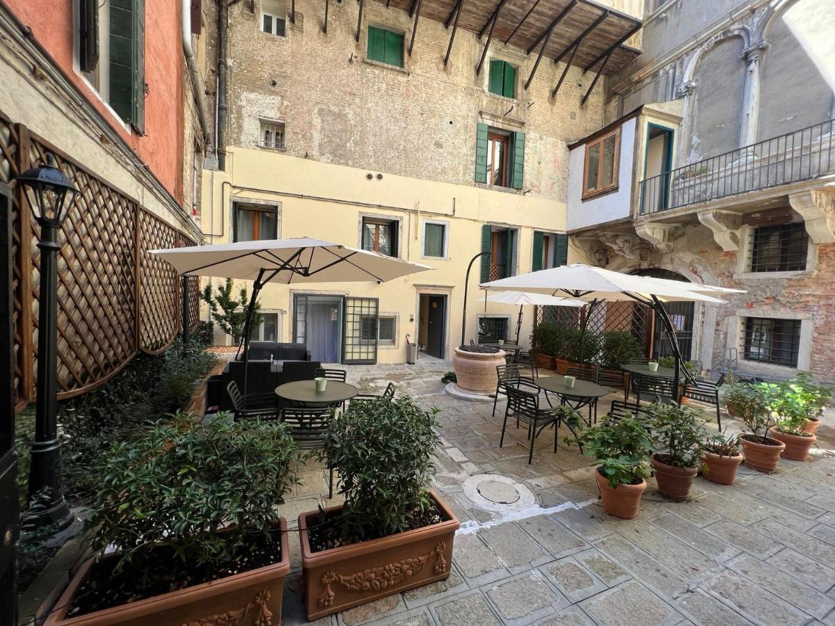 Corte Del Doge Di Rialto Venezia