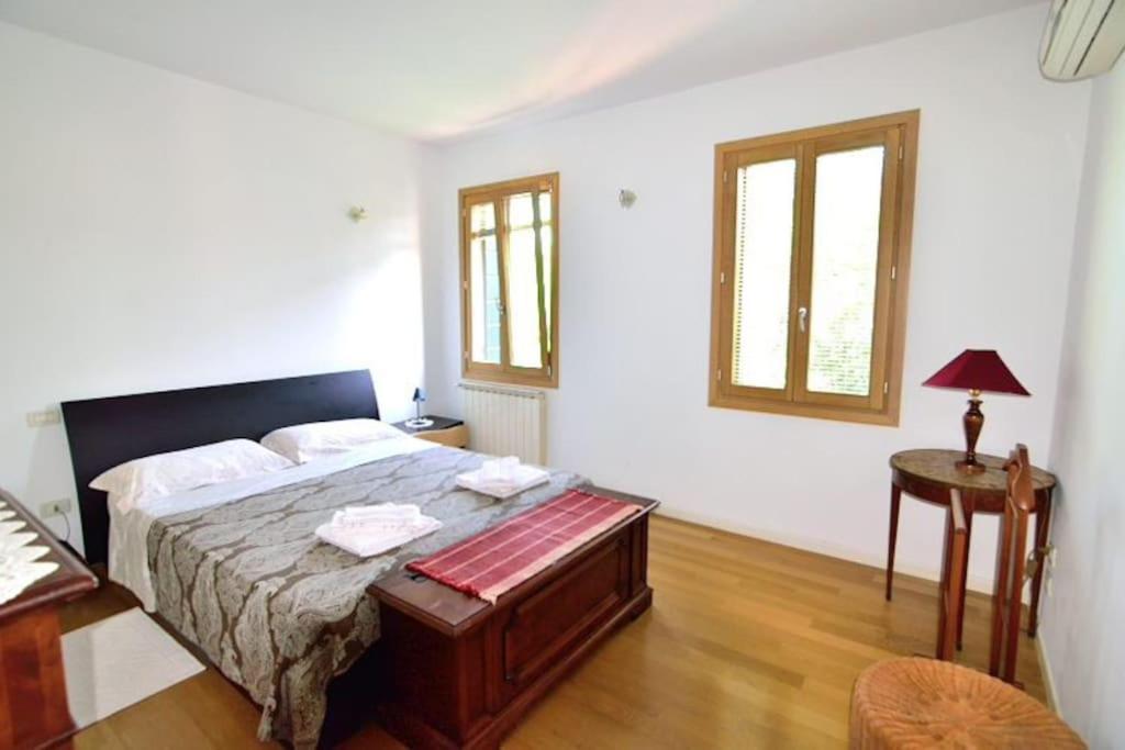 Savorgnan Tricamere Con Terrazza Appartement