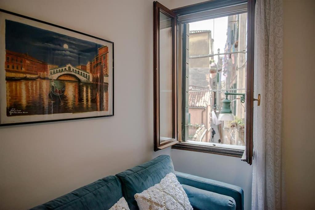 Delightful At 5 Mins From Rialto Bridge Apartment
