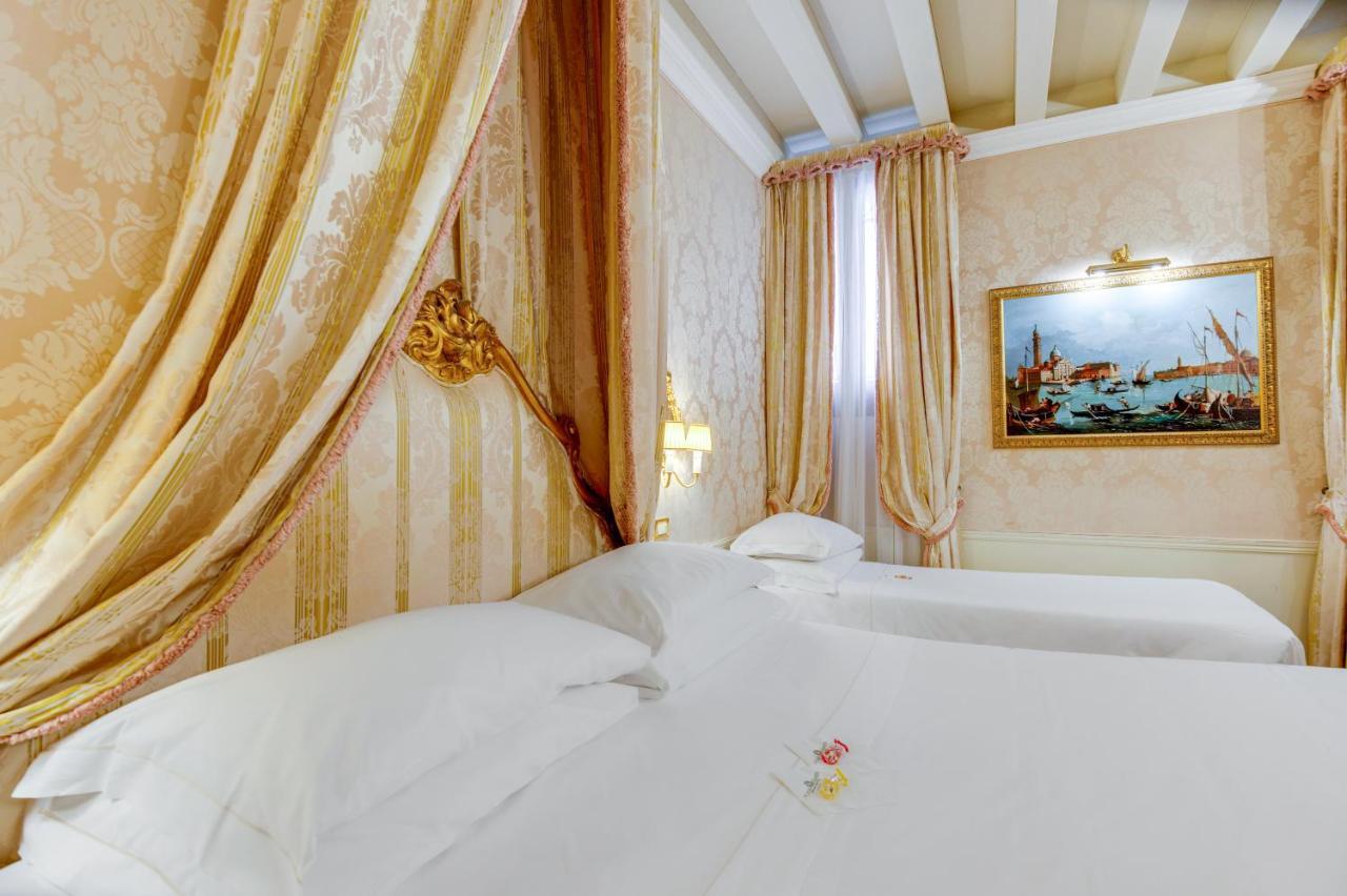 Hotel Canal Grande Venedig