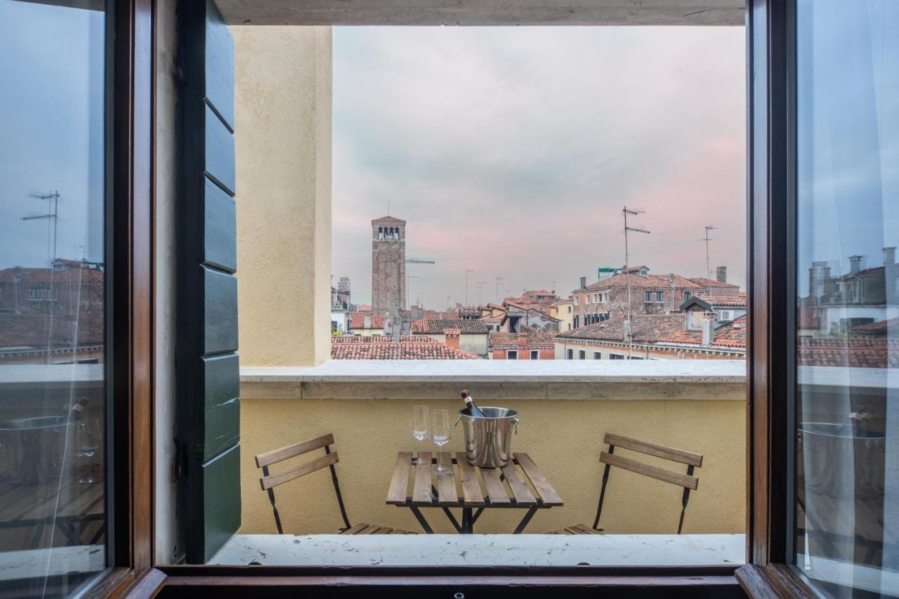 Bright On Venetian Roofs R&r Appartamento Venezia