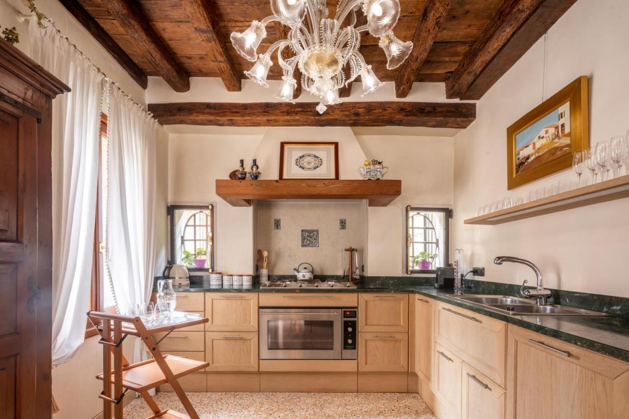 Garden Mansion With Private Mooring R&r Appartamento *