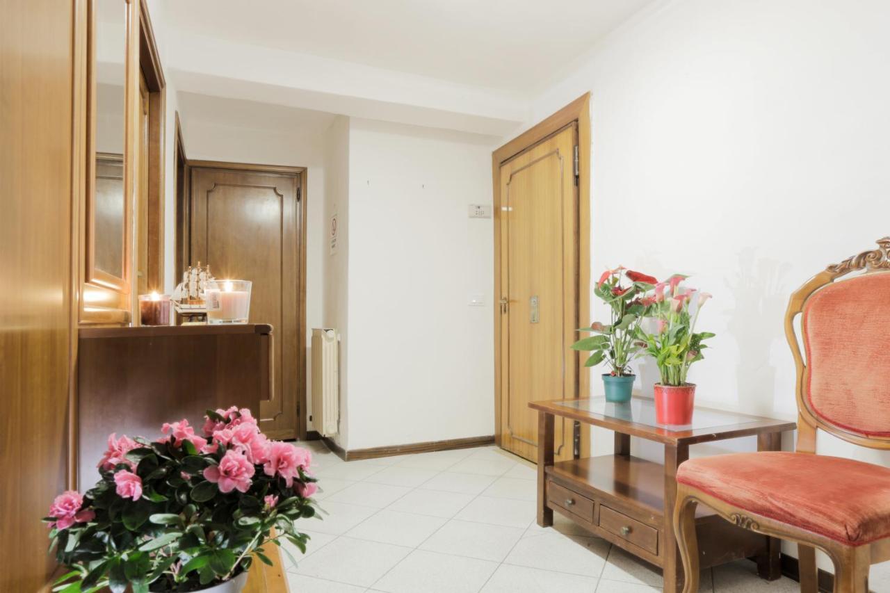 Santa Croce Guest house