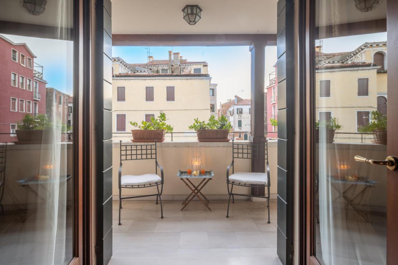 Garden Mansion With Private Mooring R&r Venezia