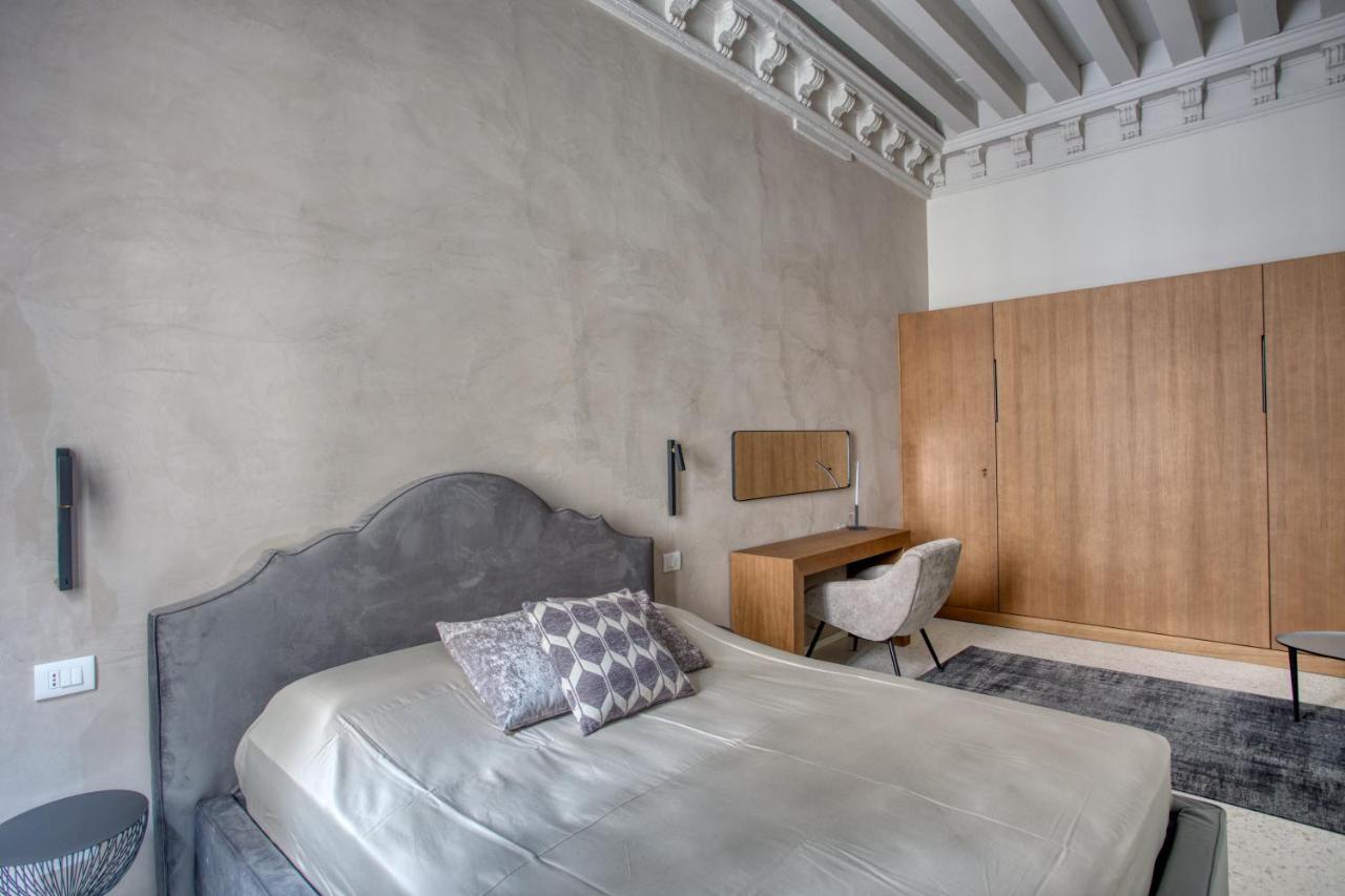 Palazzo Bonvicini 10 * Venezia