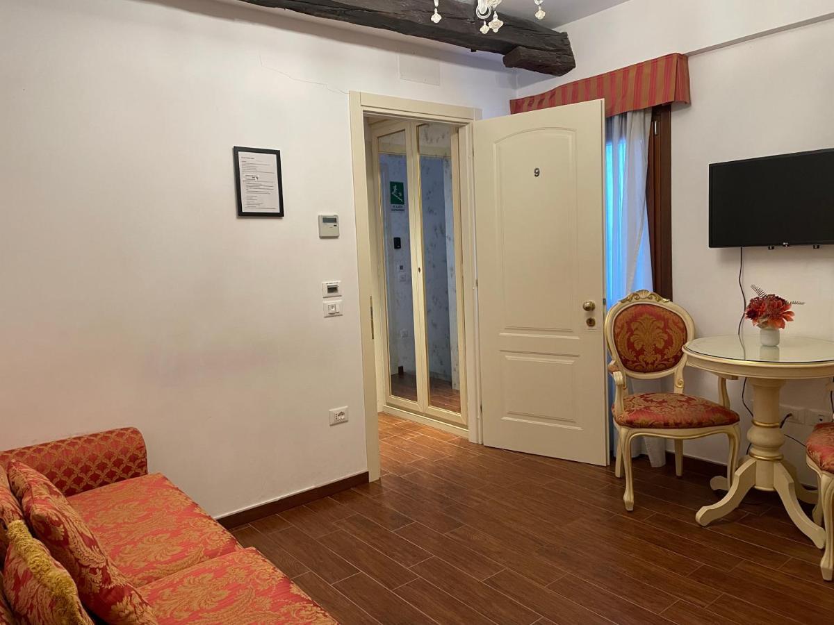Rio Del Piombo Suites - 101 Flats In Appartement