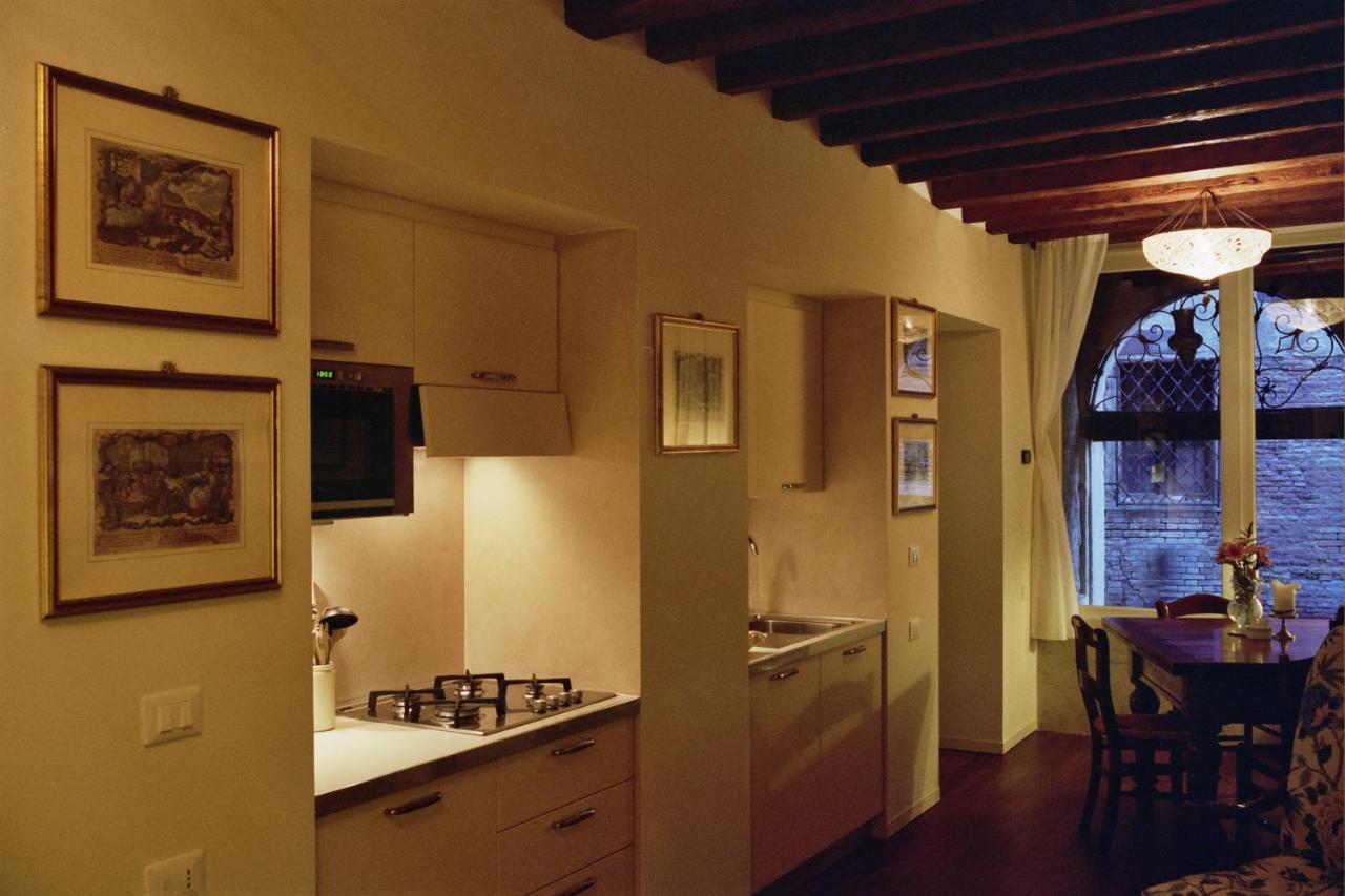 Al Pozzo Dei Scoacamini, 100 M From San Marco, Ground Floor