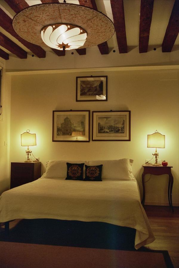 Appartamento Al Pozzo Dei Scoacamini, 100 M From San Marco, Ground Floor Venezia