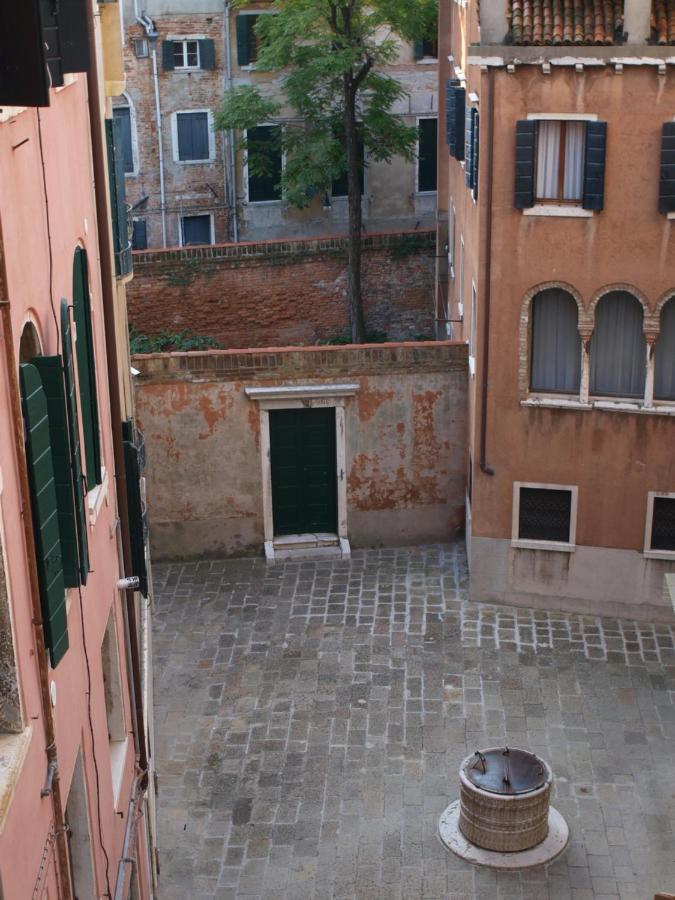 Al Pozzo Dei Scoacamini, 100 M From San Marco, Ground Floor