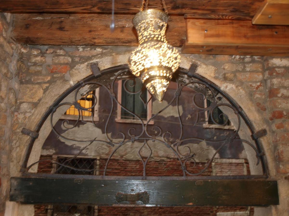 Appartement Al Pozzo Dei Scoacamini, 100 M From San Marco, Ground Floor
