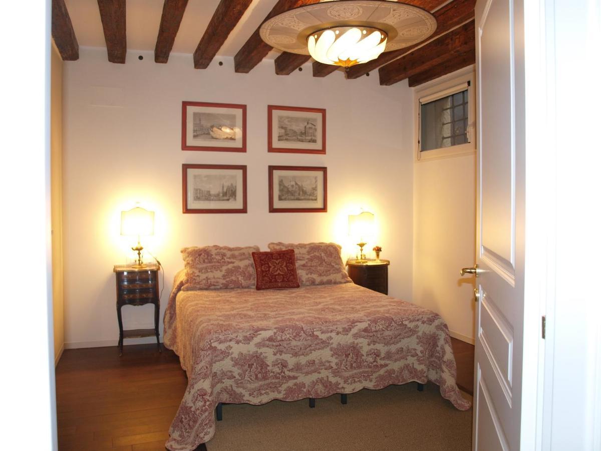 Appartamento Al Pozzo Dei Scoacamini, 100 M From San Marco, Ground Floor