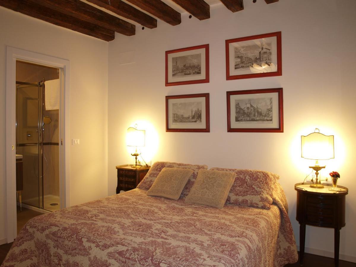 Al Pozzo Dei Scoacamini, 100 M From San Marco, Ground Floor Appartamento *