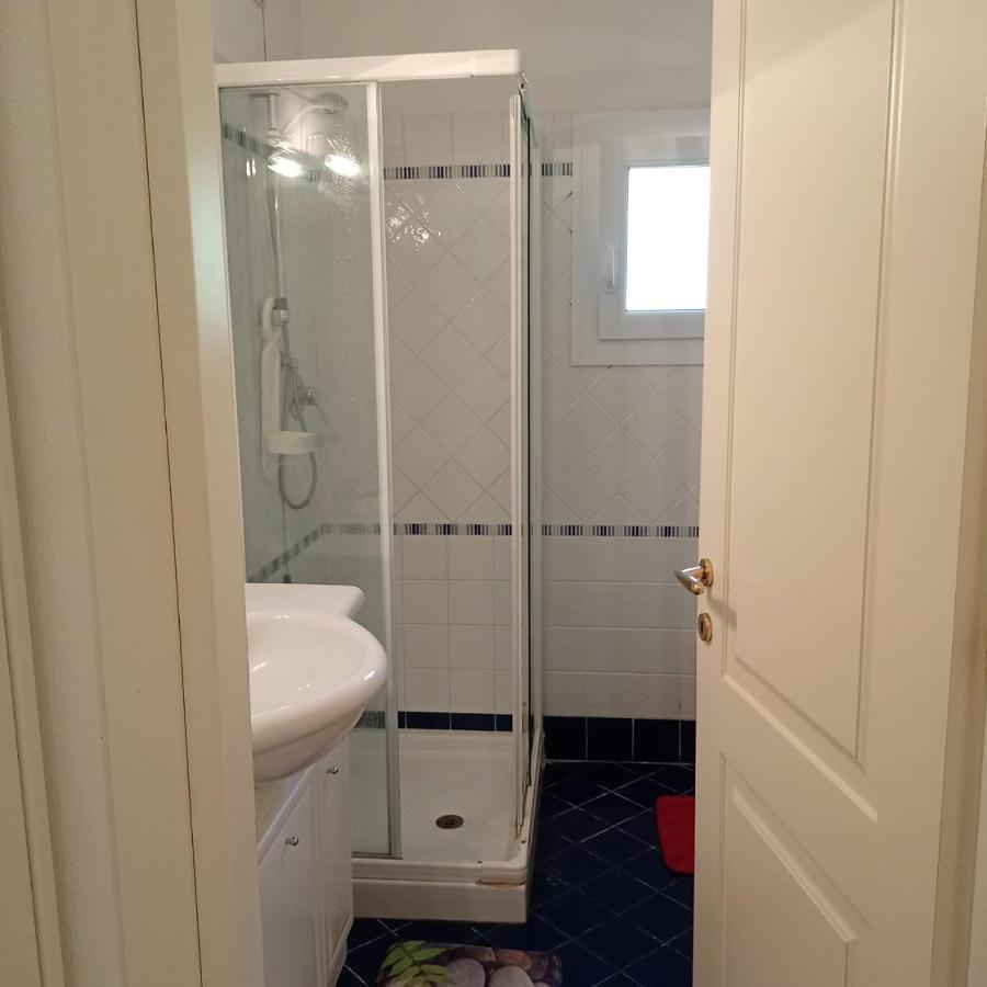 Beatiful Modern Flat Centre With Private Lounge Area Relax Appartement *