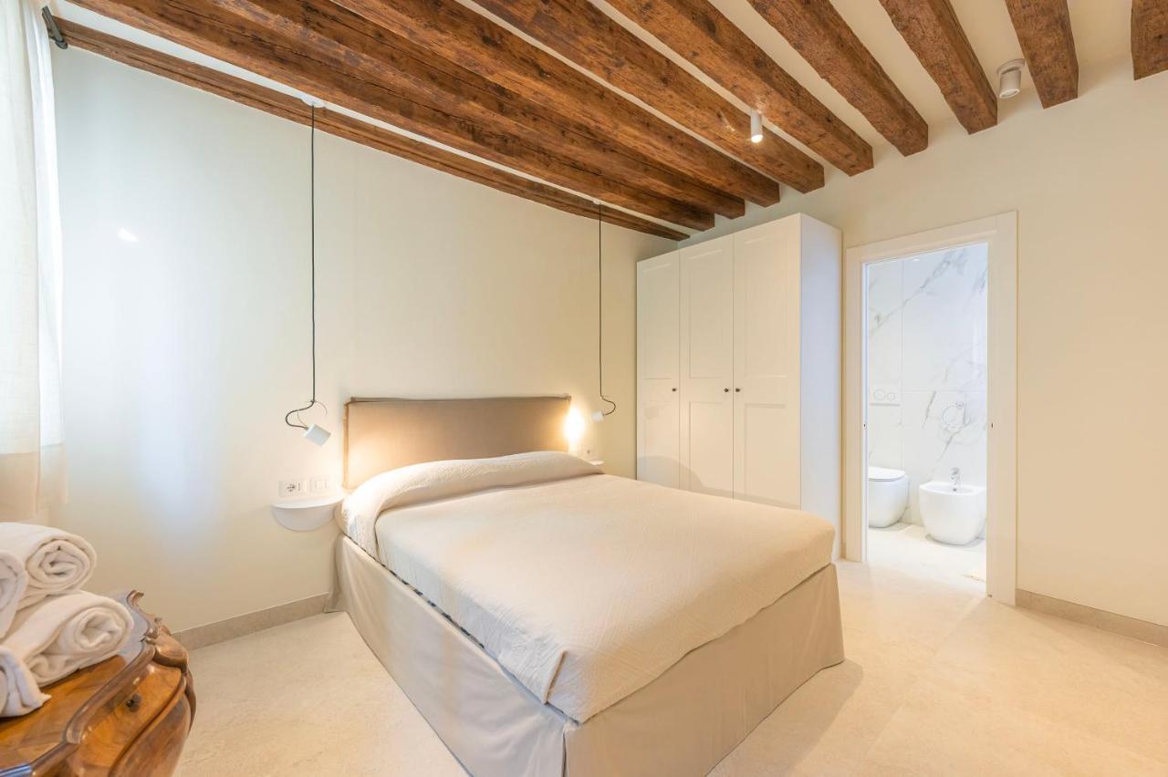 Grifalcon D'oro - Center Venise