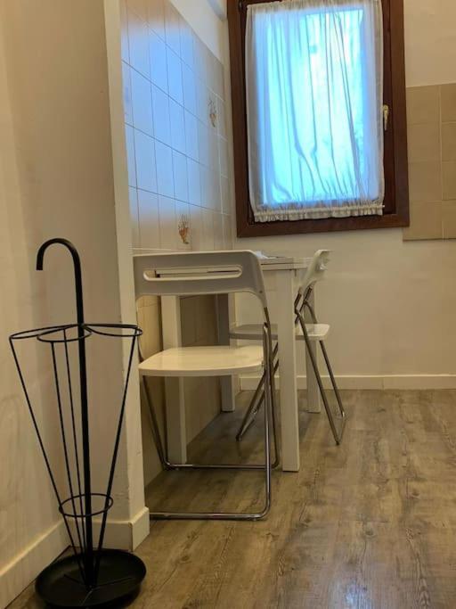 Cozy Close To Biennale Of * Venise