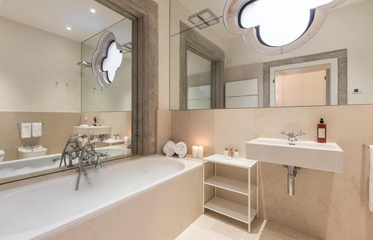 Scaleter - A Fine Luxury In Palazzo With Canal View Appartement Venise