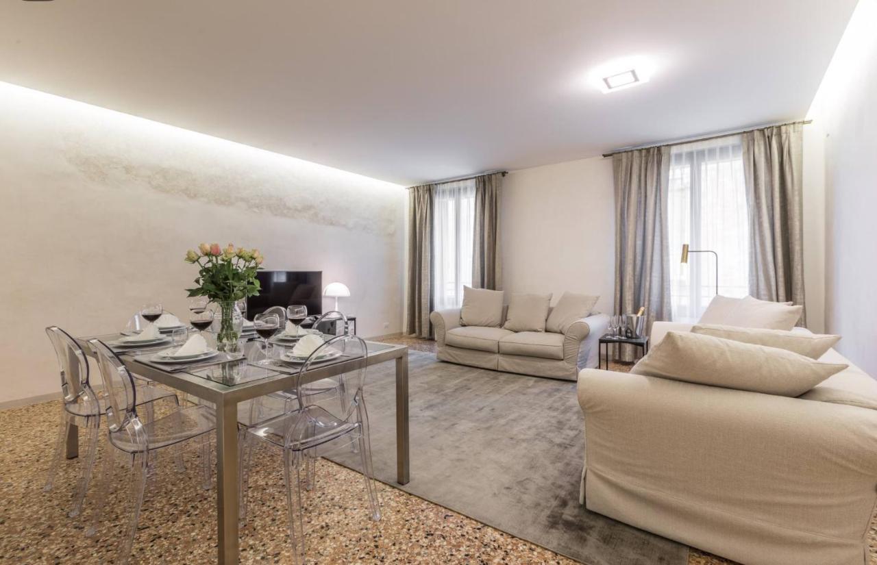 Scaleter - A Fine Luxury In Palazzo With Canal View Appartement