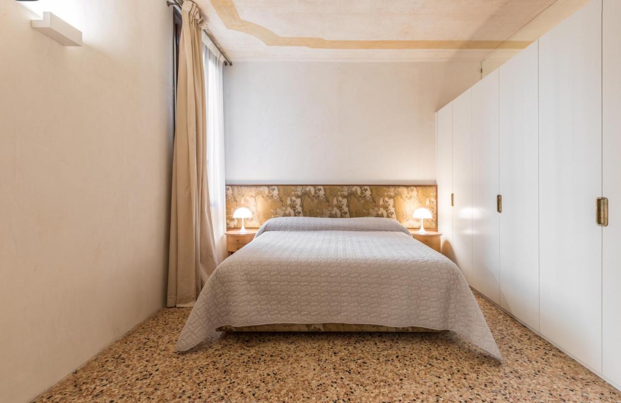 Scaleter - A Fine Luxury In Palazzo With Canal View
