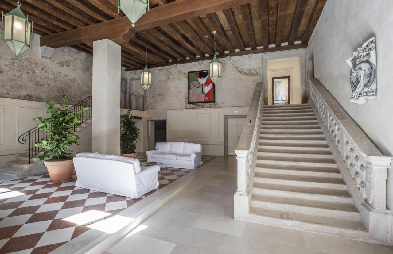 Scaleter - A Fine Luxury In Palazzo With Canal View * Venise
