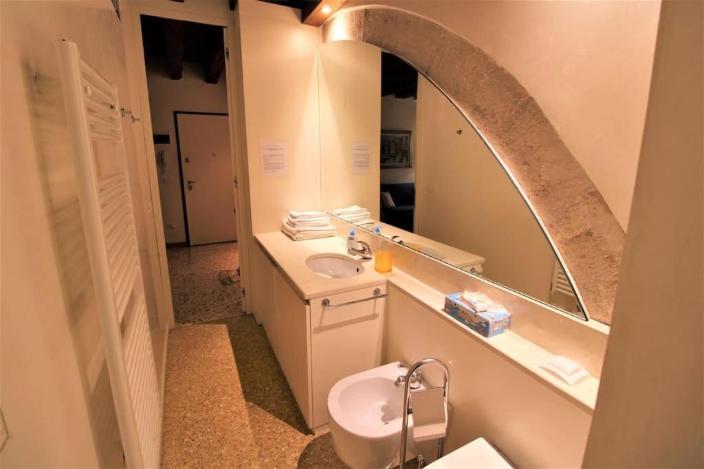 San Marco Charming With Canal View Venise