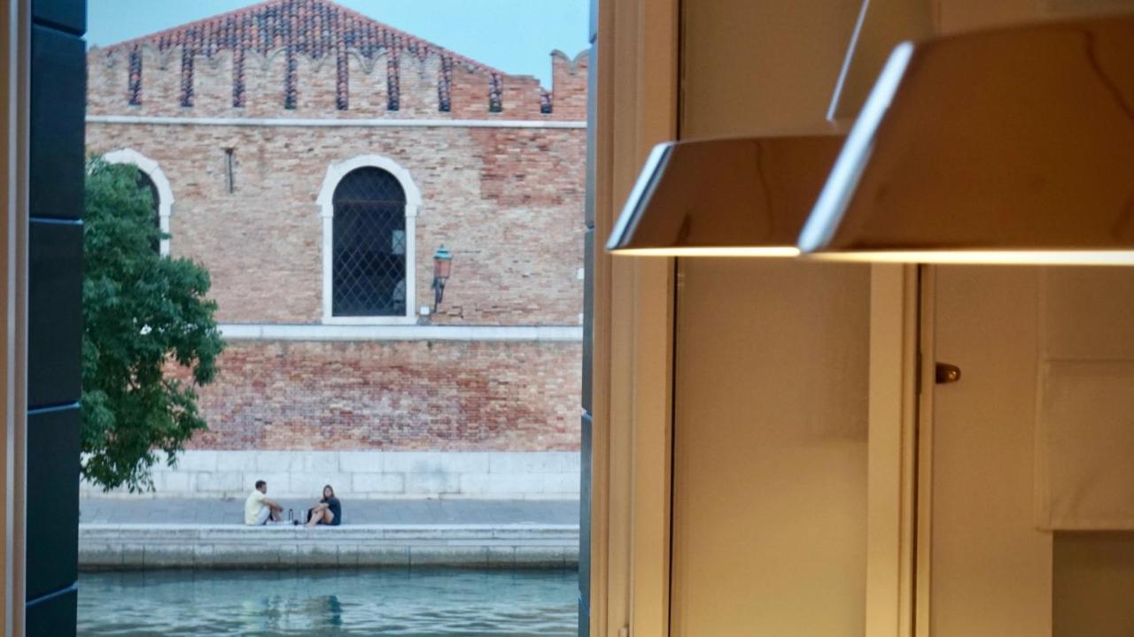 With View In Venice, Arsenale. Venise