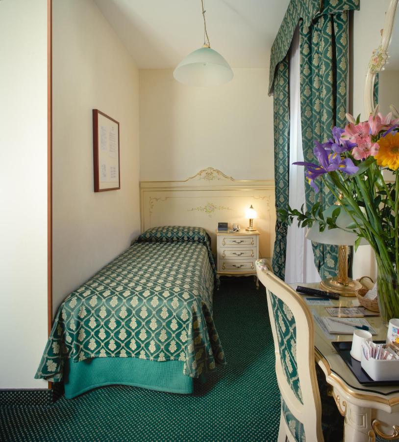 Commercio & Pellegrino Hotel 3*