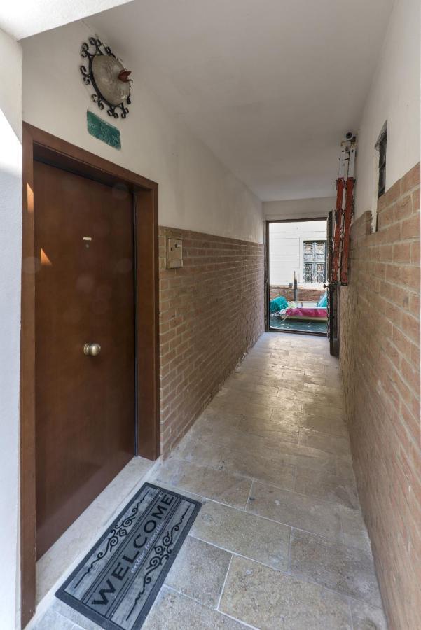 Appartement With Canal View In A Quiet Neighbourhood