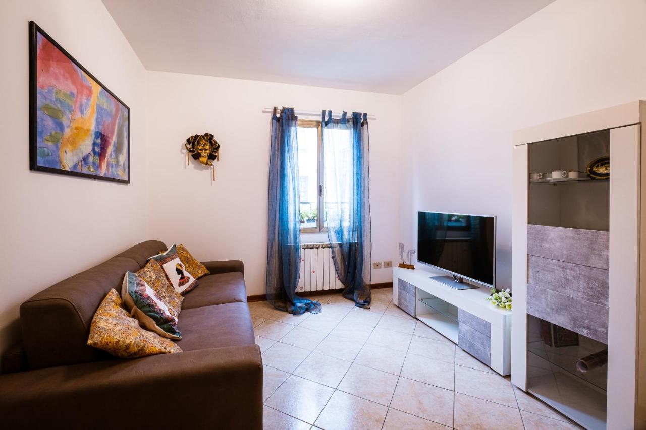 Appartement With Canal View In A Quiet Neighbourhood *