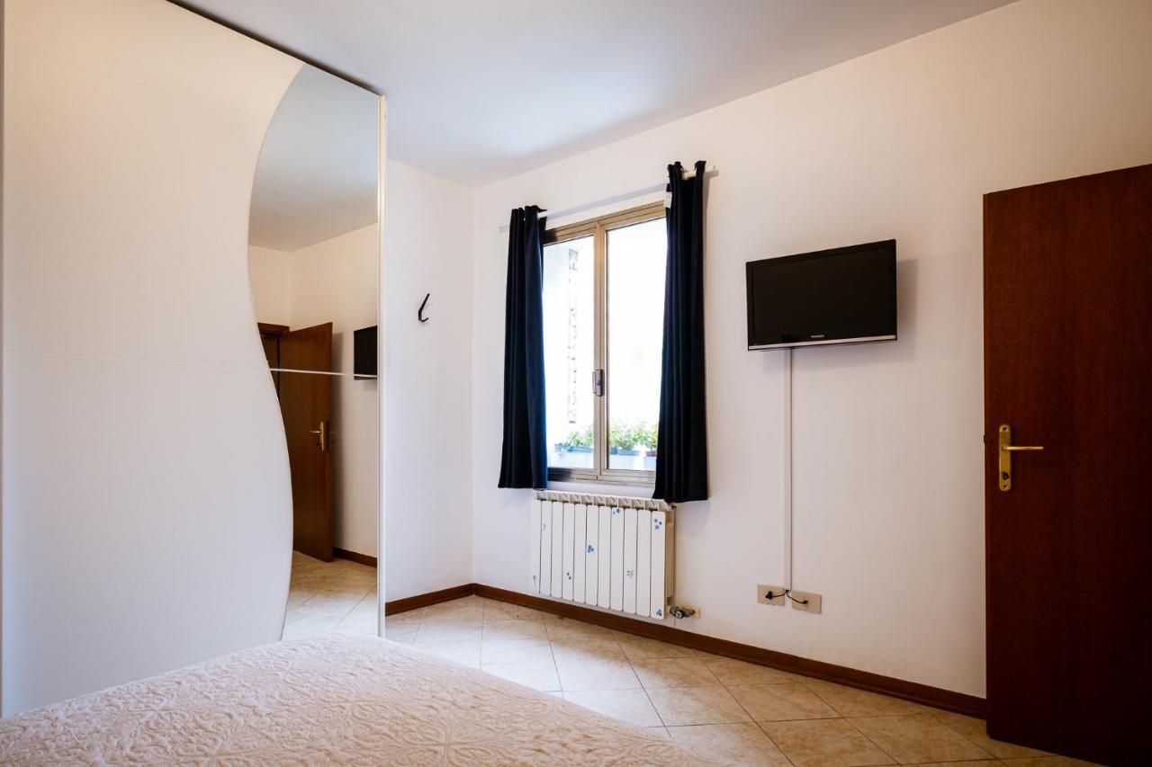 Appartement With Canal View In A Quiet Neighbourhood *