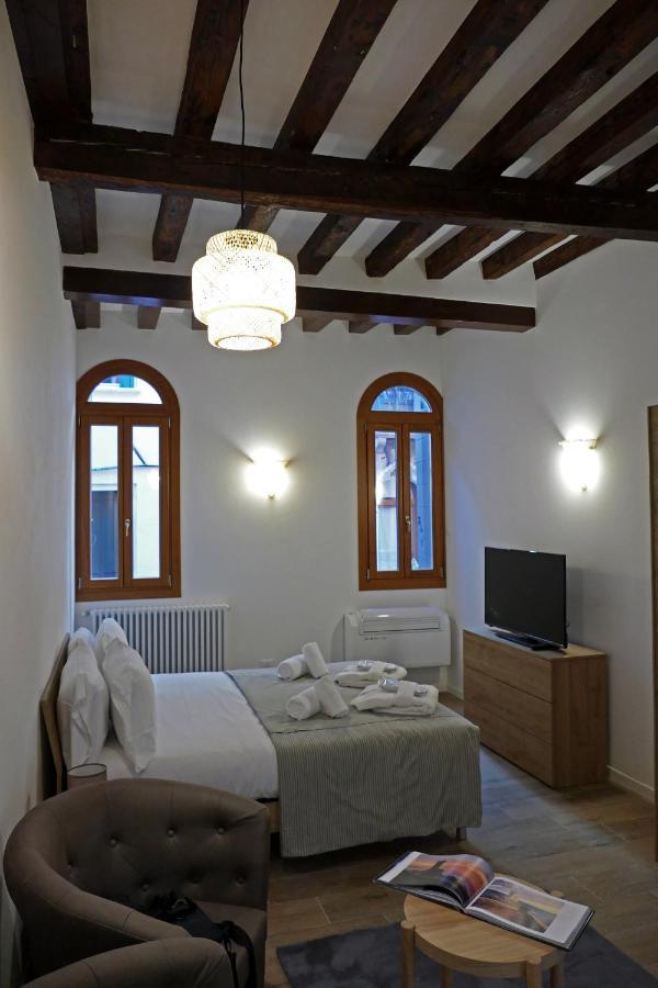 Ecco Appartement *